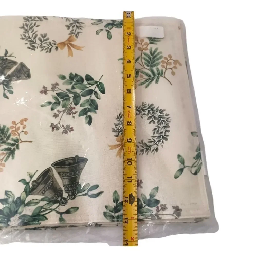 6 MARTHA STEWART Placements Bells Greenery Fabric Christmas Holiday Winter NEW.‎